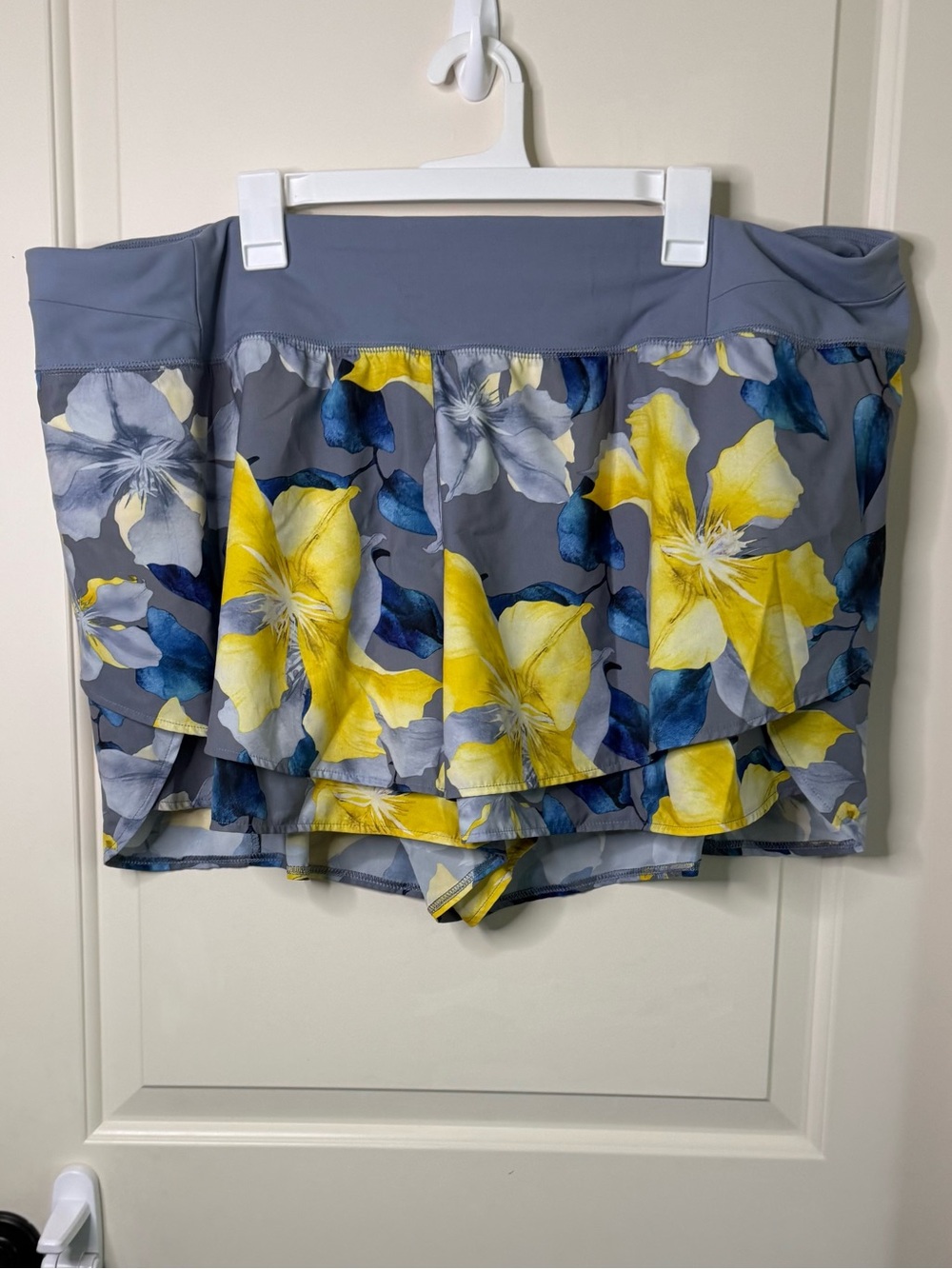 Beautiful Calia Floral Athletic Shorts - Gray, Yellow & Blue 3X